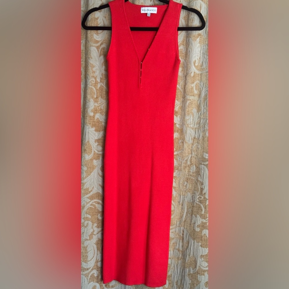 Willow & Wind Vibrant Red Knit Maxi Dress V-Neck, Sleeveless, Side Slit, Small